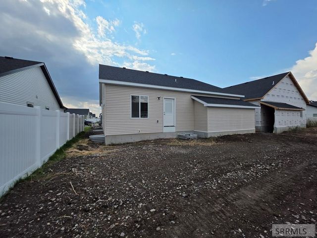 549 S Cutler Avenue, Sugar City, ID 83448
