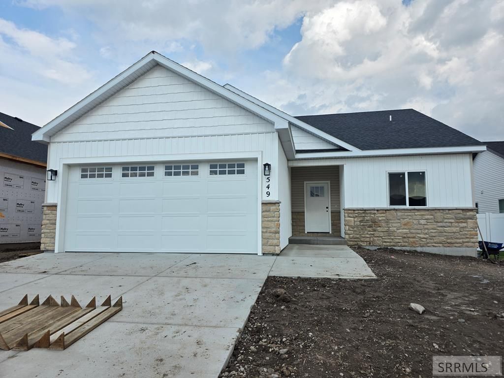 549 S Cutler Avenue, Sugar City, ID 83448