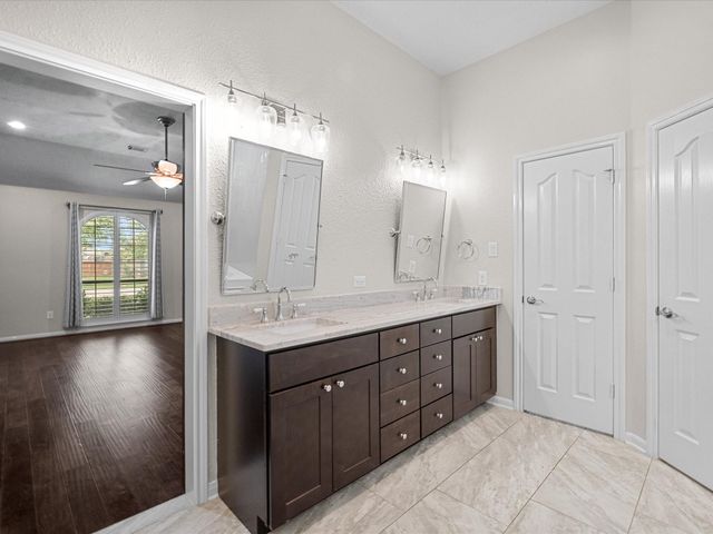 1711 Yucca Court, League City, TX 77573