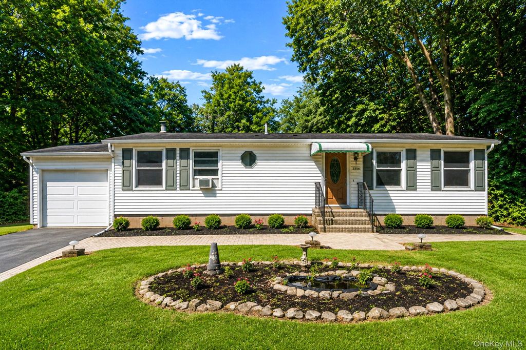 2356 Walnut Avenue, Ronkonkoma, NY 11779 — exterior