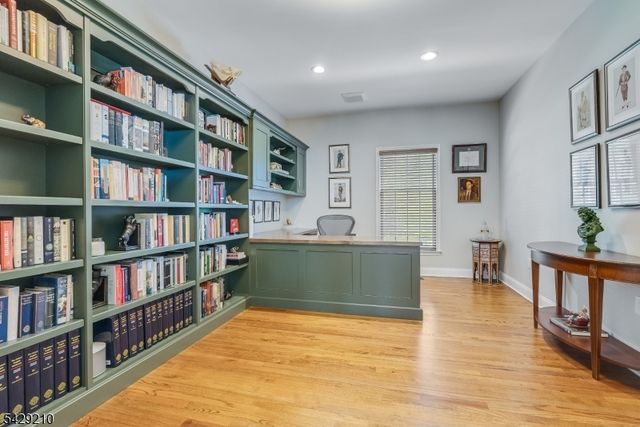 14 Brookrace Dr, Mendham Twp., NJ 07945