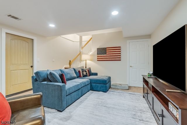 14 Brookrace Dr, Mendham Twp., NJ 07945