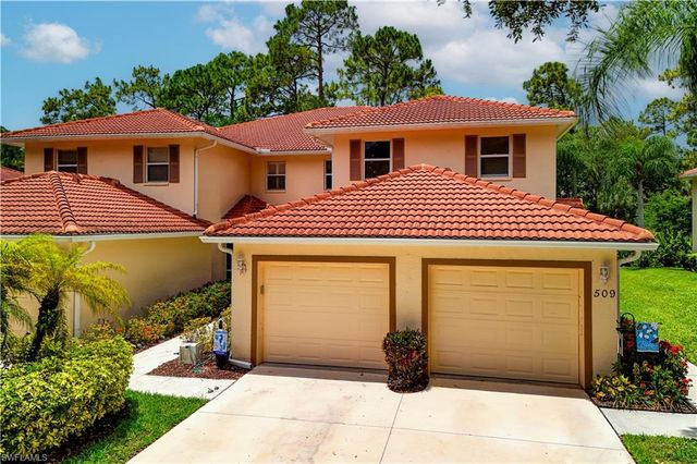 509 Robin Hood CIR 202, Naples, FL 34104