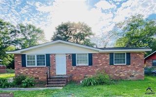 102 Vienna Circle, Fort Valley, GA 31030