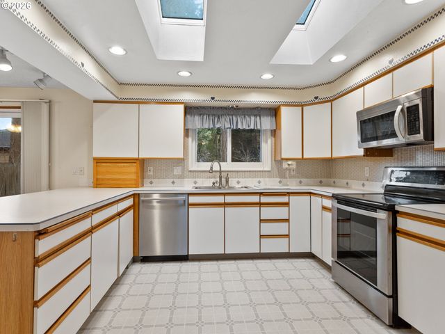 1288 Se 40TH Ave, Hillsboro, OR 97123