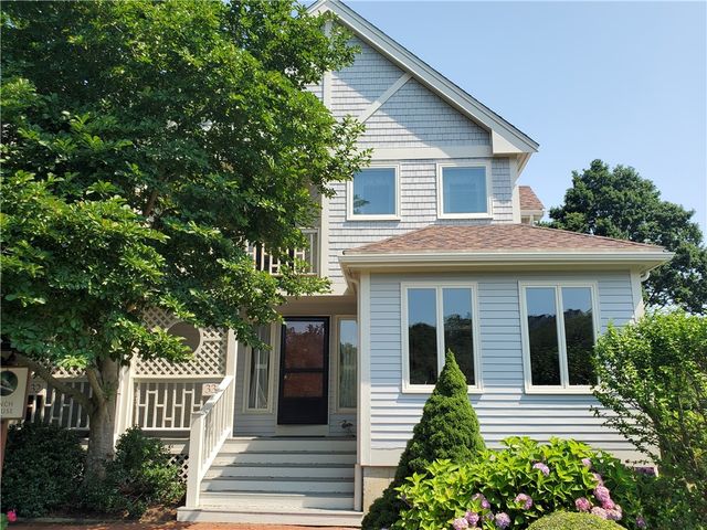 15 Hammersmith Road 33, Newport, RI 02840