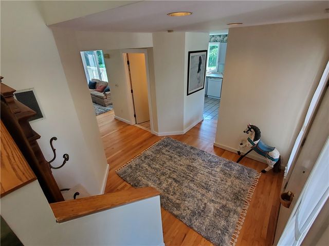 15 Hammersmith Road 33, Newport, RI 02840