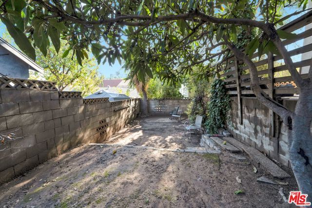 2241 Ewing Street, Los Angeles, CA 90039