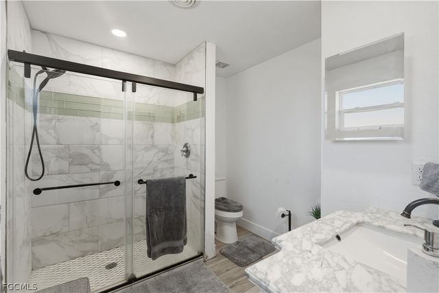 8635 Exeter ST, Fort Myers, FL 33907