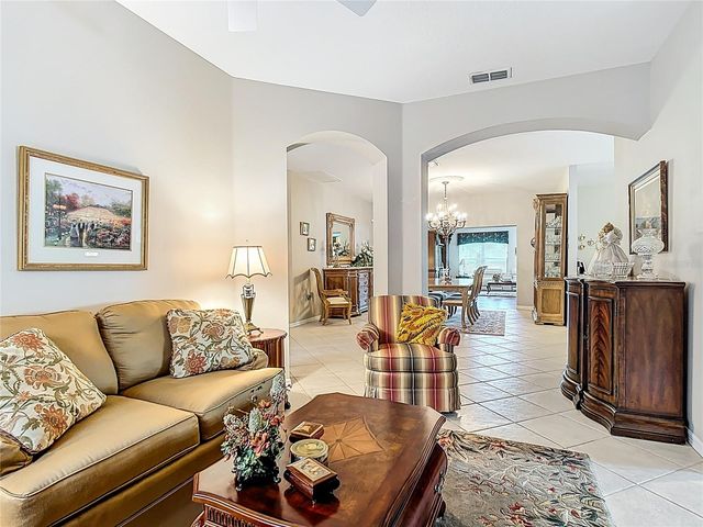 352 HAMRICK DRIVE, Kissimmee, FL 34759