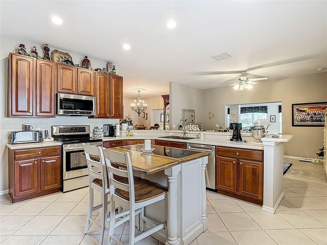 352 HAMRICK DRIVE, Kissimmee, FL 34759