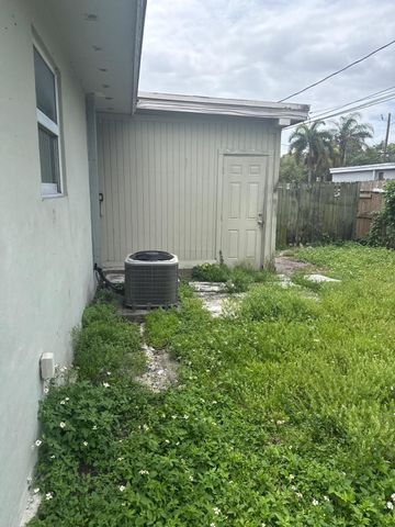 5521 SW 34th Street 2, Pembroke Park, FL 33023
