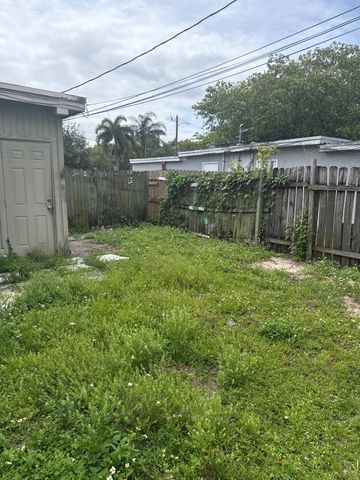 5521 SW 34th Street 2, Pembroke Park, FL 33023