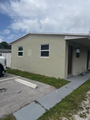 5521 SW 34th Street 2, Pembroke Park, FL 33023