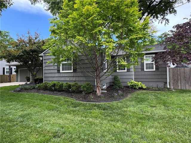 4200 W 71ST Street, Prairie Village, KS 66208