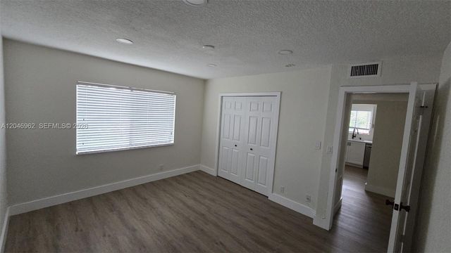 391 Ivy Lane 1, Weston, FL 33326