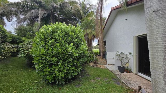 391 Ivy Lane 1, Weston, FL 33326