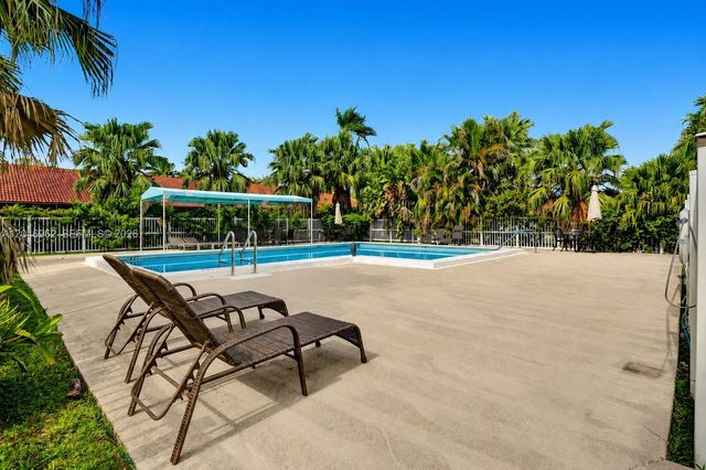 391 Ivy Lane 1, Weston, FL 33326