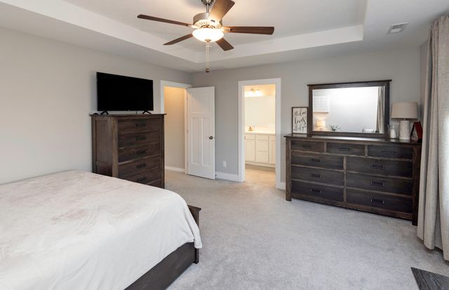 503 SE Alba Place, West Des Moines, IA 50265