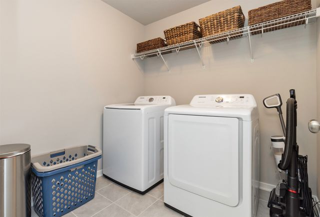 503 SE Alba Place, West Des Moines, IA 50265