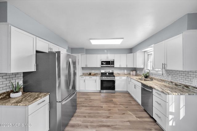 4906 Pine Ridge Road, Toledo, OH 43615