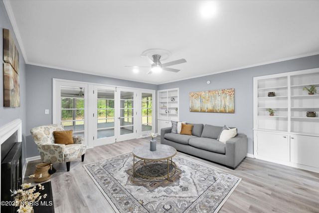 4906 Pine Ridge Road, Toledo, OH 43615