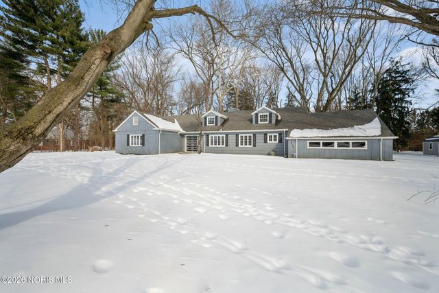 4906 Pine Ridge Road, Toledo, OH 43615