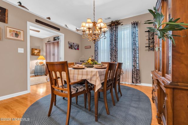 20 Windy Reef Court, Barnegat, NJ 08005