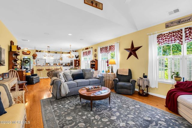 20 Windy Reef Court, Barnegat, NJ 08005