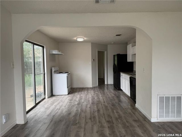 11783 SPRING SONG DR, San Antonio, TX 78249