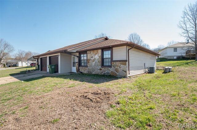 802 Wakefield Drive, Rolla, MO 65401
