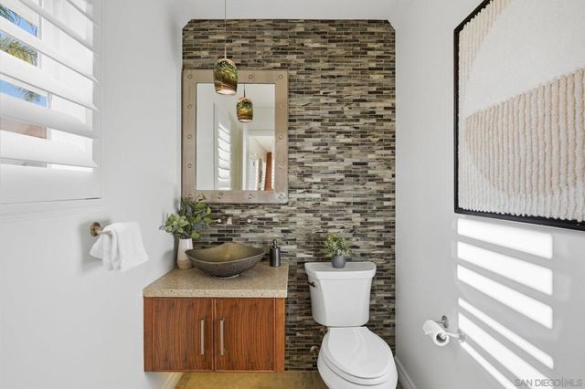 433 Seabright Ln, Solana Beach, CA 92075