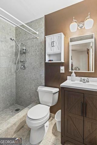 505 Round Pond Road, Lafayette, GA 30728