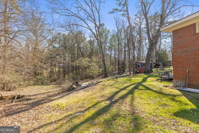 505 Round Pond Road, Lafayette, GA 30728