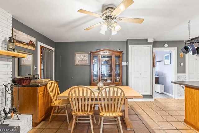 505 Round Pond Road, Lafayette, GA 30728