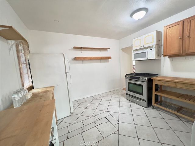 1915 Echo Park, Los Angeles, CA 90026