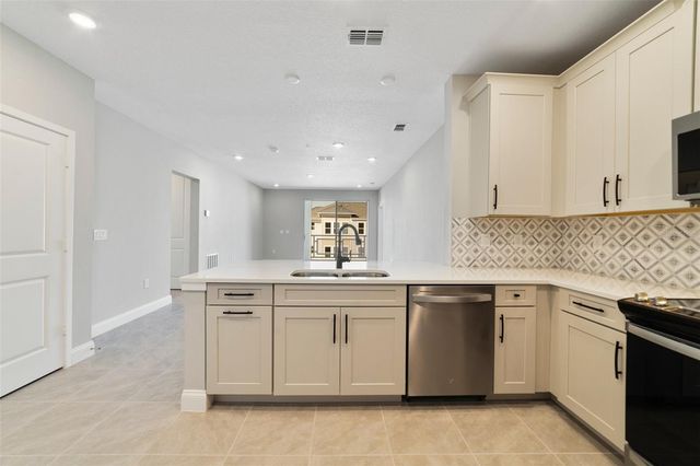 7557 LAUREATE BOULEVARD 6401, Orlando, FL 32827