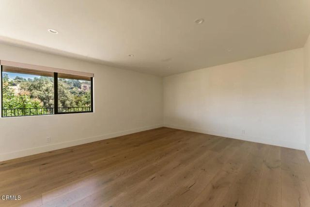 3250 Coldwater Canyon Avenue, Los Angeles, CA 91604