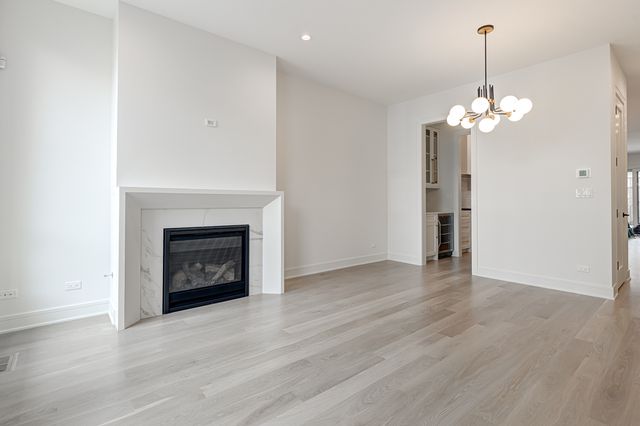2026 N Orleans Street 1N, Chicago, IL 60614
