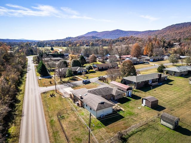 16 Japonica Street, Flintstone, GA 30725