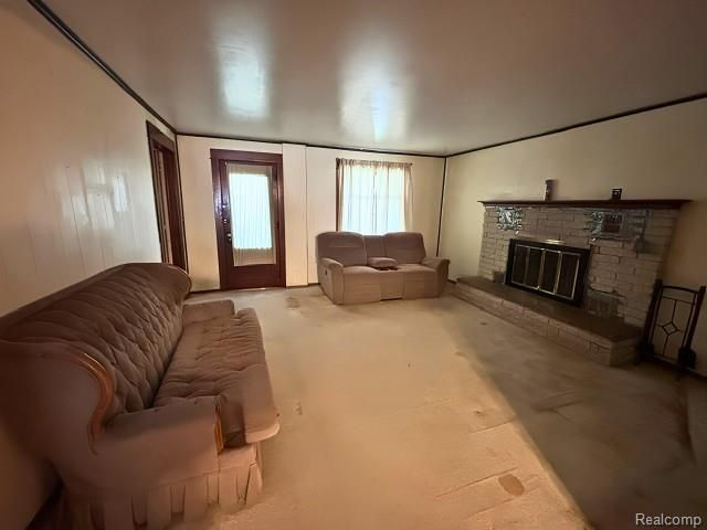 109 Cogshall Street, Holly Village, MI 48442