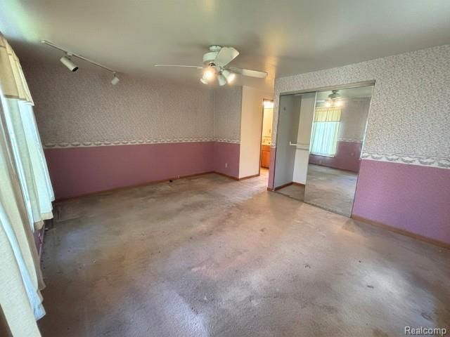 109 Cogshall Street, Holly Village, MI 48442