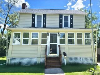 109 Cogshall Street, Holly Village, MI 48442