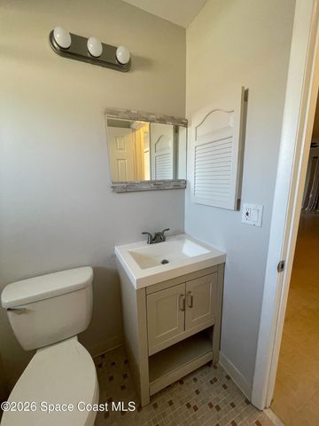 215 Driskell Street NE, Palm Bay, FL 32907