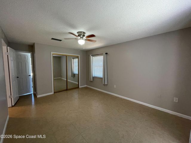 215 Driskell Street NE, Palm Bay, FL 32907