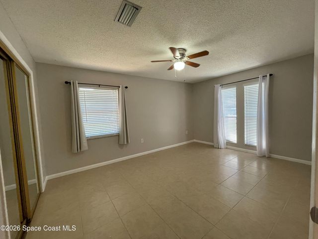 215 Driskell Street NE, Palm Bay, FL 32907