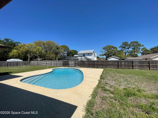 215 Driskell Street NE, Palm Bay, FL 32907