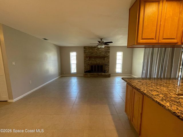 215 Driskell Street NE, Palm Bay, FL 32907