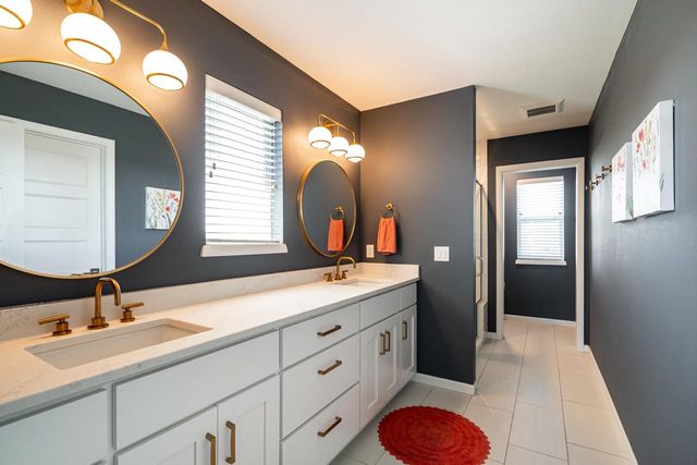 N61W21633 Legacy TRAIL, Menomonee Falls, WI 53051