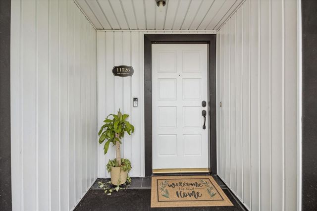 11526 Villa Heights Drive, Houston, TX 77066